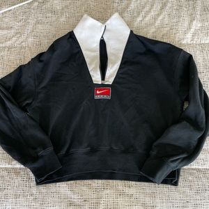 Nike pullover with collar